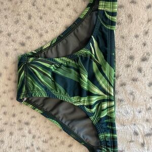 Green Leaf Print Women's Bikini Bottom